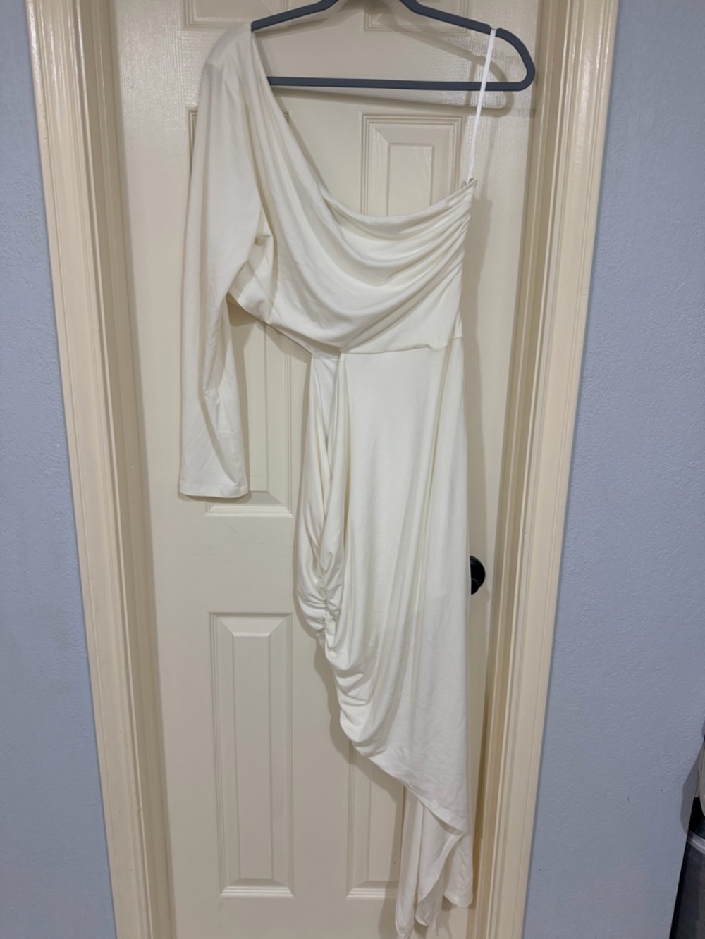 Gabrielle Union One Shoulder Dress Asymmetrical Ruched Size 1 MAKE AN OFFER